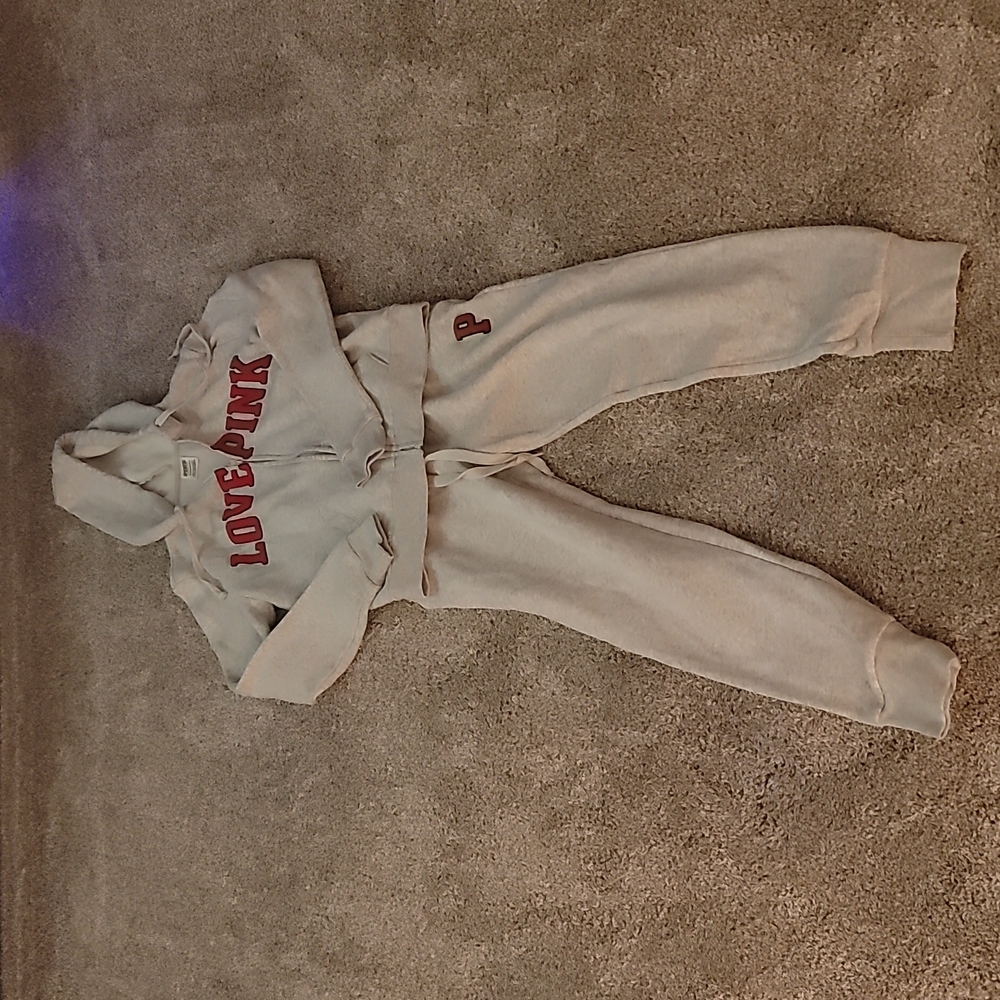Pink Victoria's Secret Sweat Pant Outfit